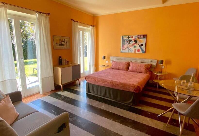 استودیو استاندارد با چشم‌انداز باغ, Villa Costantina With Heated Pool