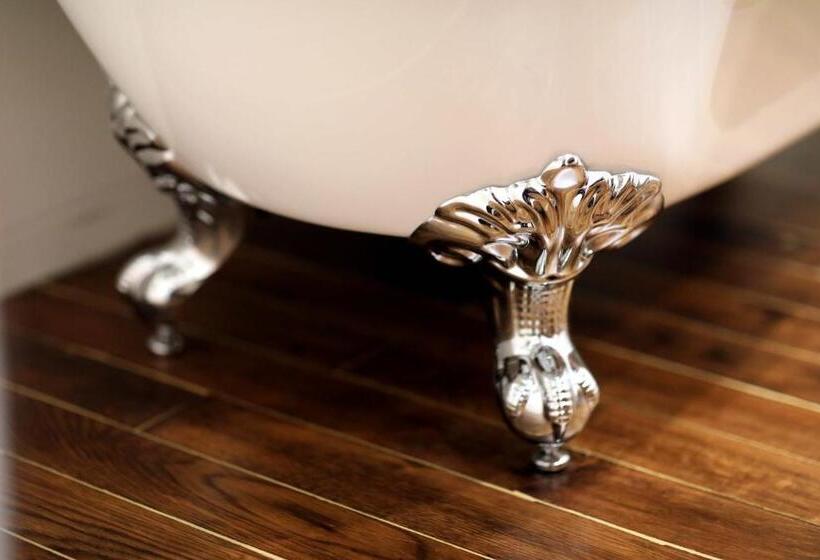 اتاق لوکس, Au Jeu De Paume