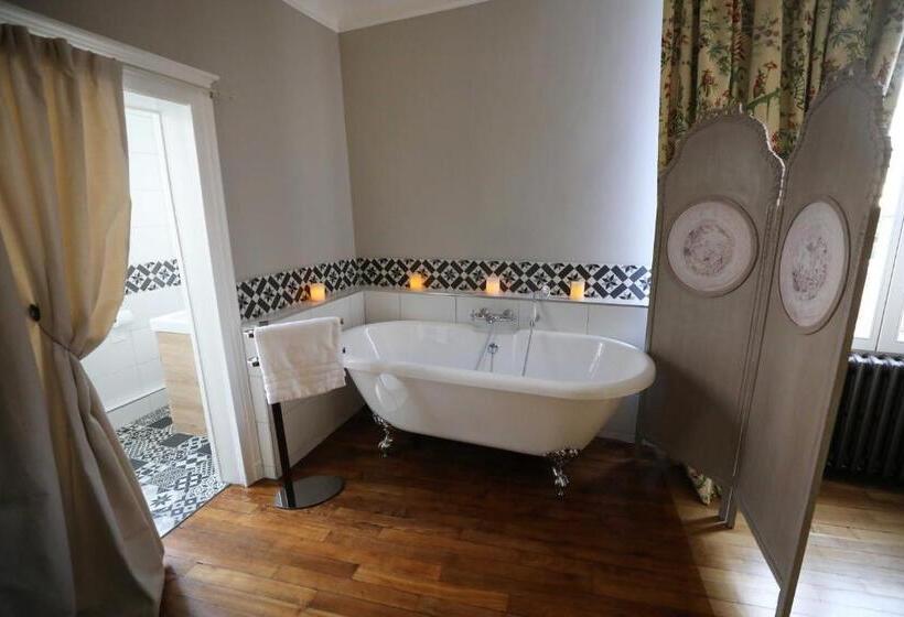 اتاق لوکس, Au Jeu De Paume