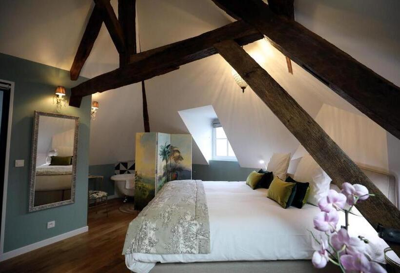 اتاق سوپریور, Au Jeu De Paume