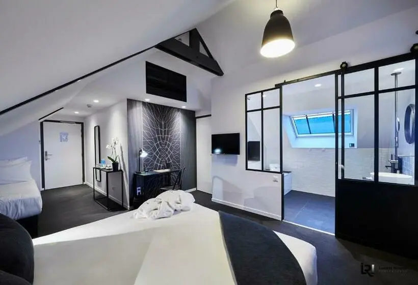 Deluxe Kolmen Hengen Huone, Le Manoir De Kerbot