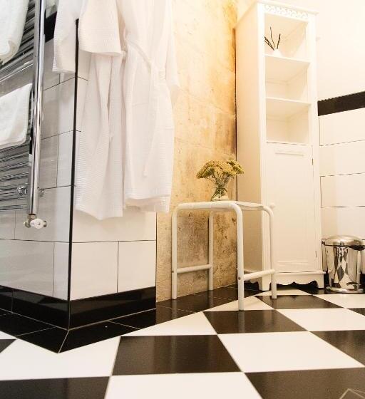 高级工作室, Chateau De Jalesnes