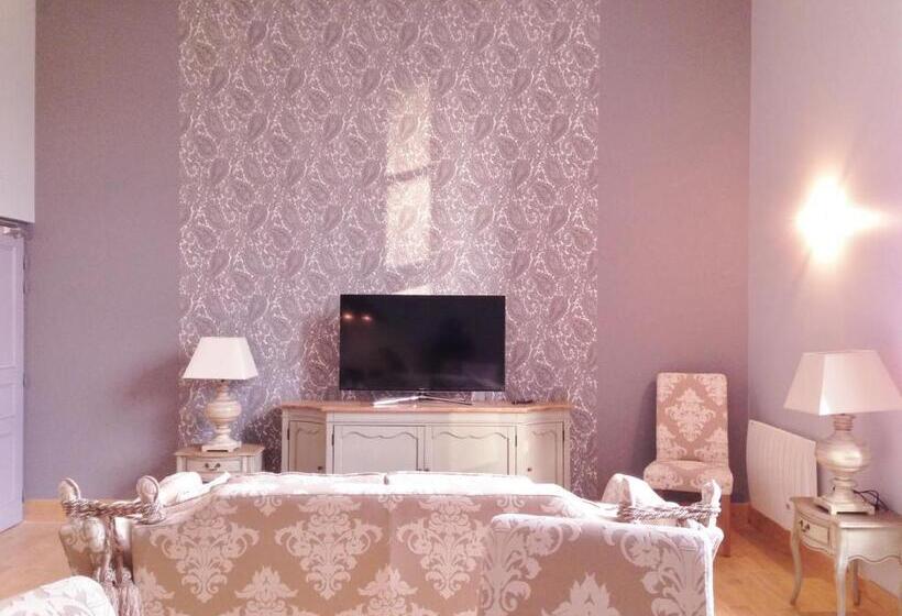 套房, Chateau De Jalesnes