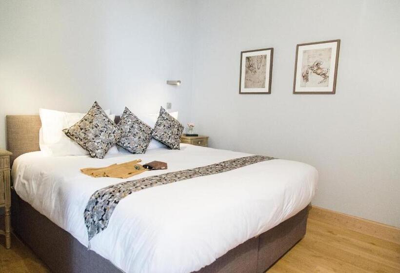 套房, Chateau De Jalesnes