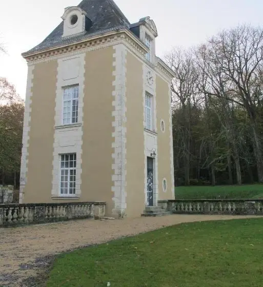 Huoneisto 2 Makuuhuonetta, Chateau De Jalesnes