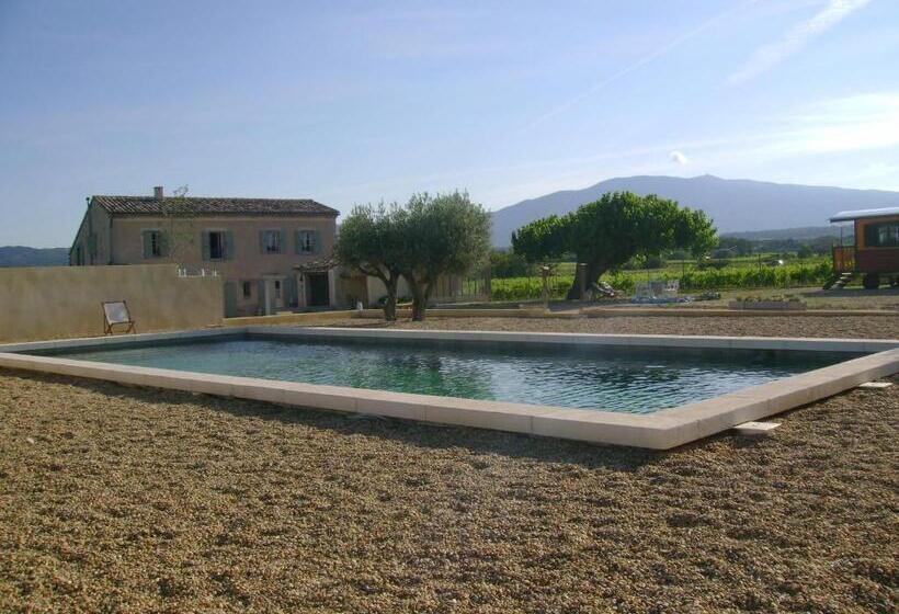 کلبه ییلاقی, La Grange De Campaulise   Camping à La Ferme   Hébergements   Mont Ventoux