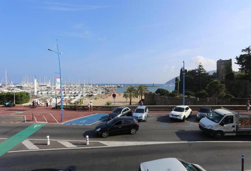 דירת חדר שינה עם טרסה ונוף לים, O Sullivans Bar And