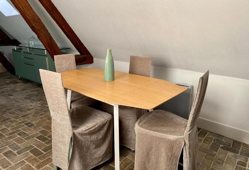 带1个卧室的高级公寓, Particulier De Champrond