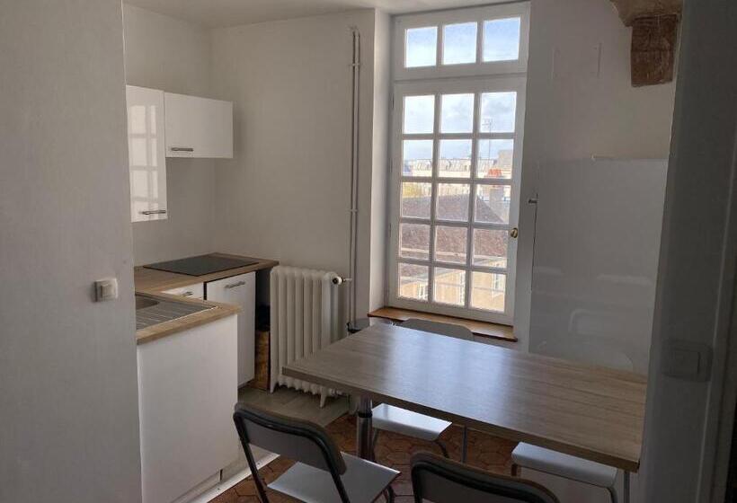 带1个卧室的公寓, Particulier De Champrond