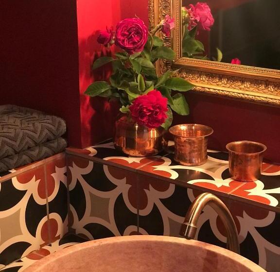 家庭间, Chateau De Martigny