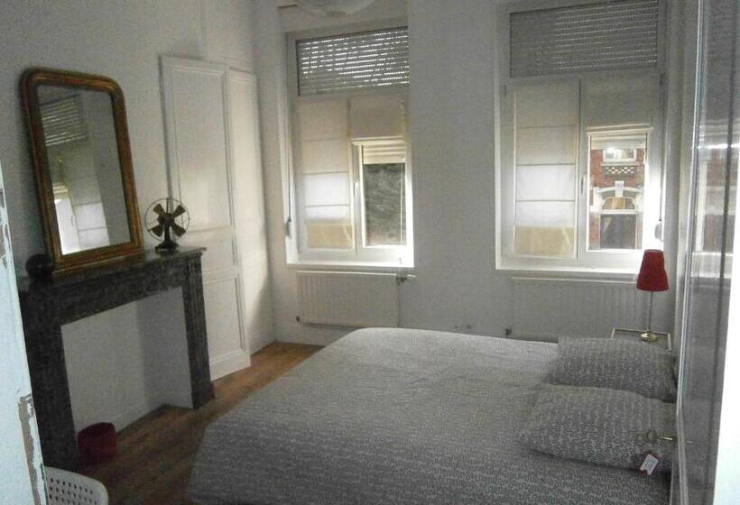 标准间, Bruneval House