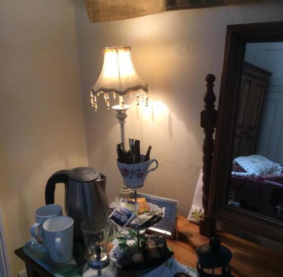 デラックスルーム, Cheltenham Lawn And Pittvile Gallery