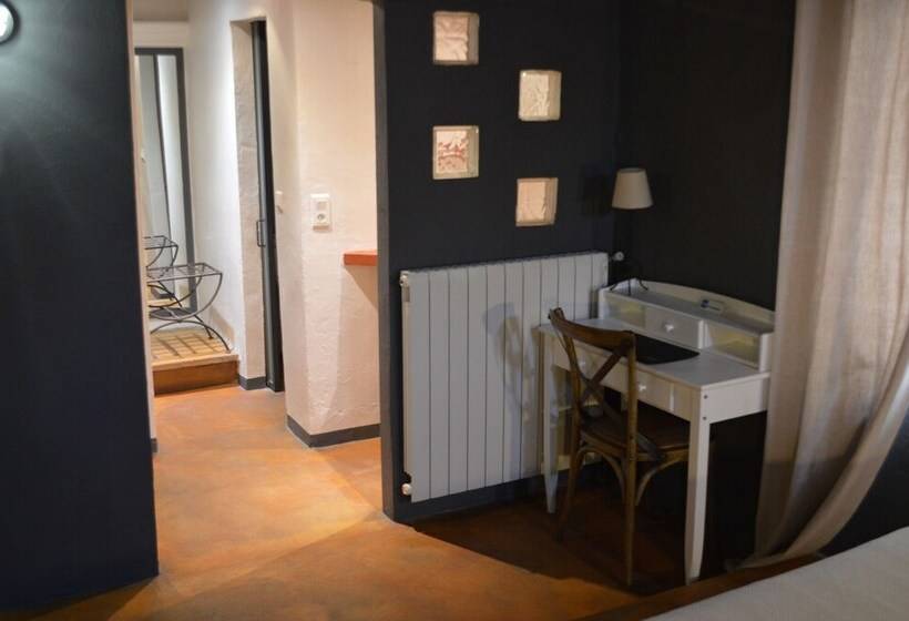 غرفة قياسية, La Chamberte