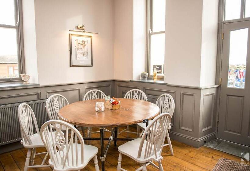 Дом 4 Спальни, Herdwicks