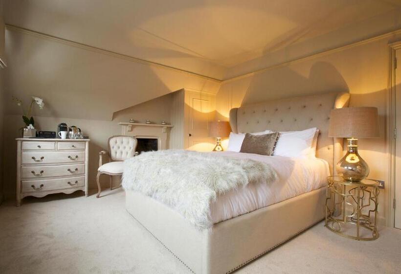 غرفة سوبيريور, The Northgate