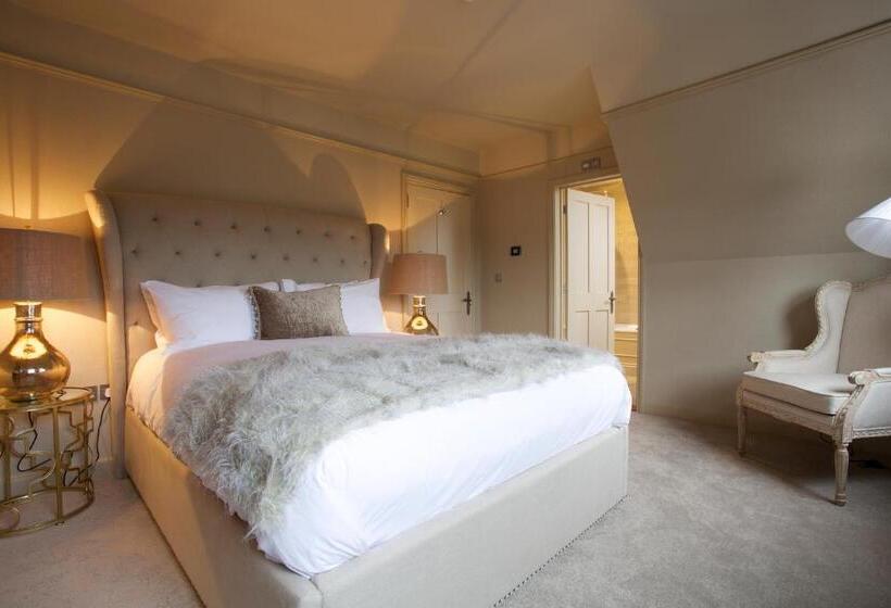 غرفة سوبيريور, The Northgate