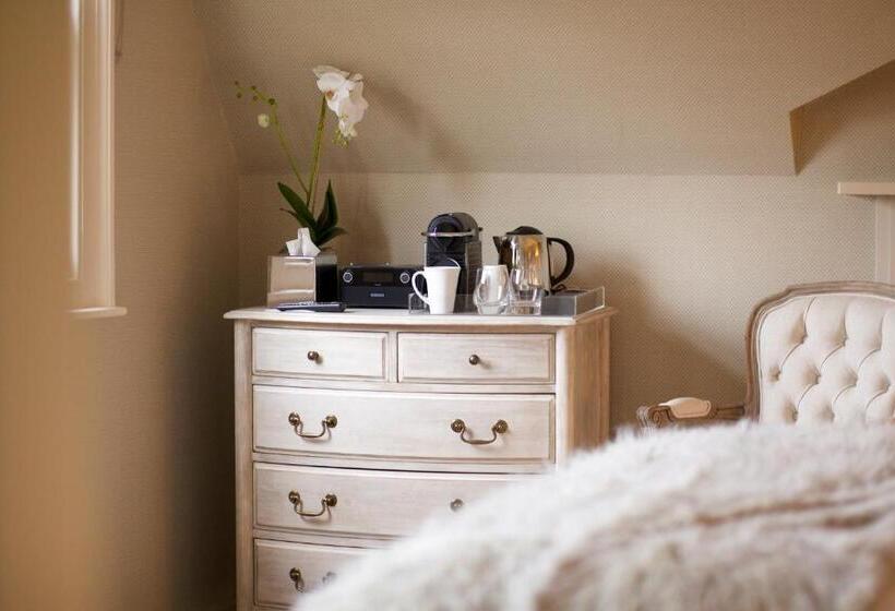 غرفة سوبيريور, The Northgate