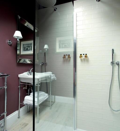 غرفة ديلوكس عائلية, The Northgate