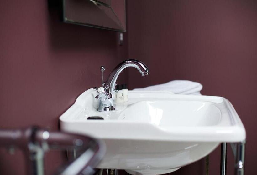 غرفة ديلوكس عائلية, The Northgate