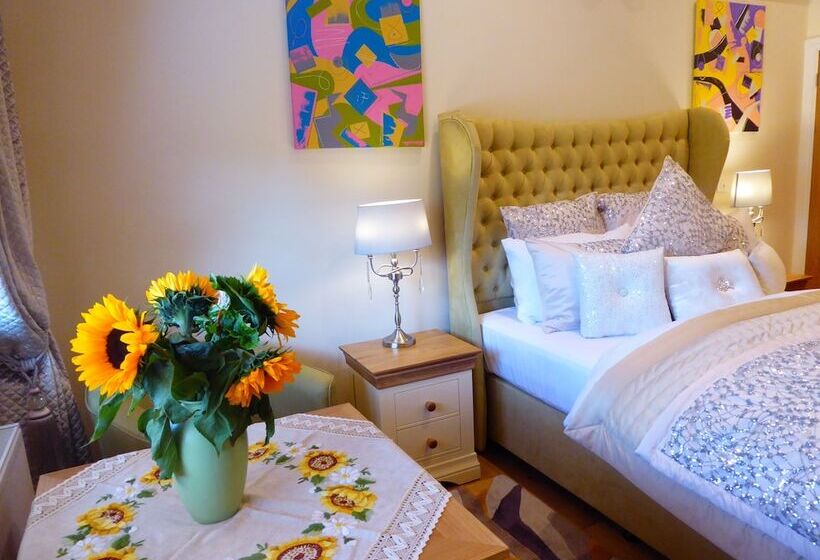 スタンダードルーム, Handywater Cottages