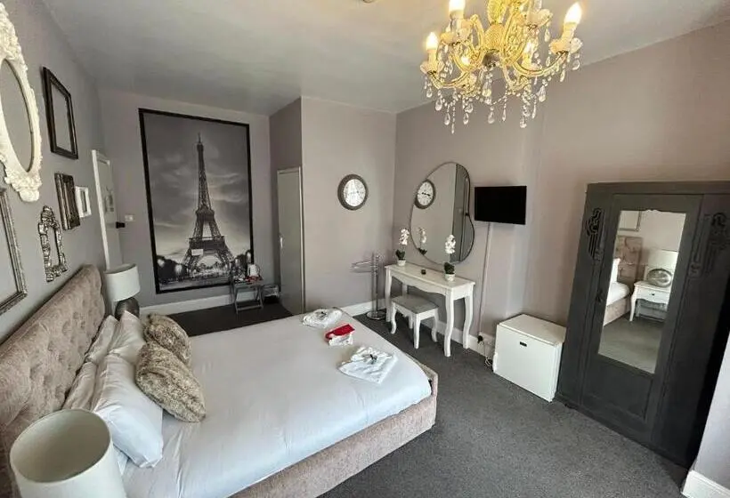 オーシャンビューデラックスルーム, The Lyndhurst Guest House