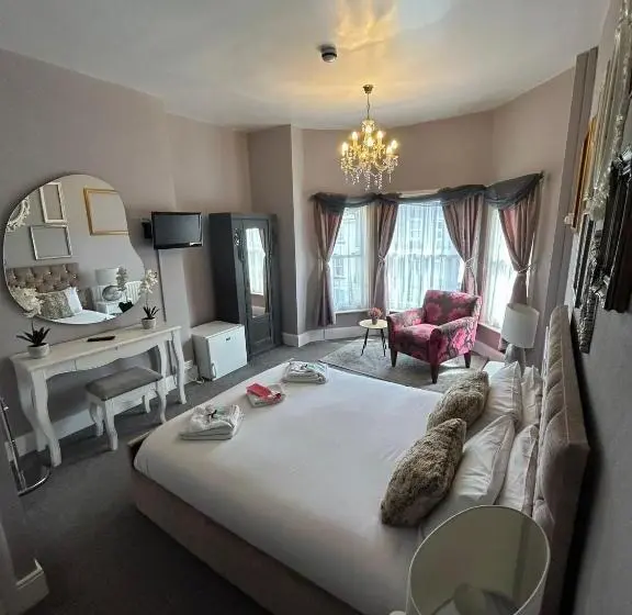 オーシャンビューデラックスルーム, The Lyndhurst Guest House