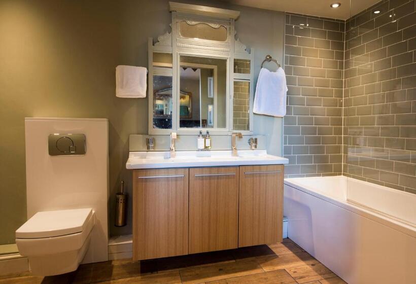 高级大房间, Alma Inn & Dining Rooms