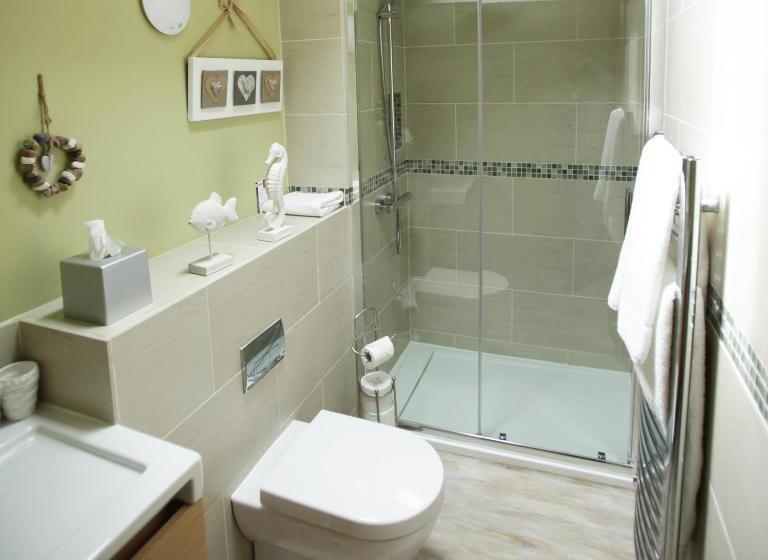 디럭스 룸, The Black Horse At Ireland