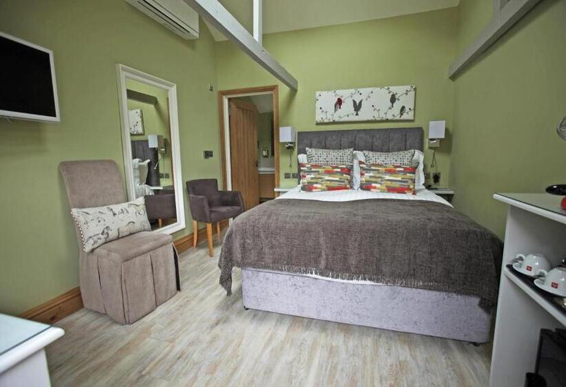 디럭스 룸, The Black Horse At Ireland