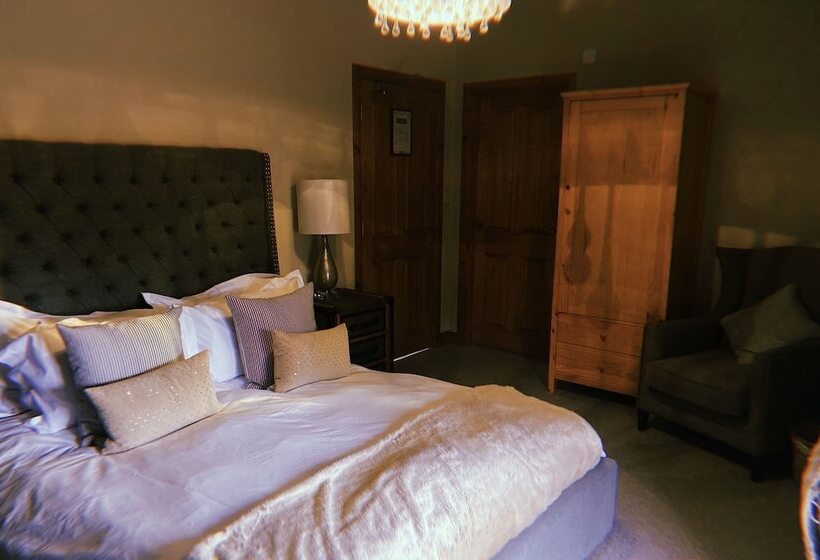 デラックスルーム, The Queens At Horton