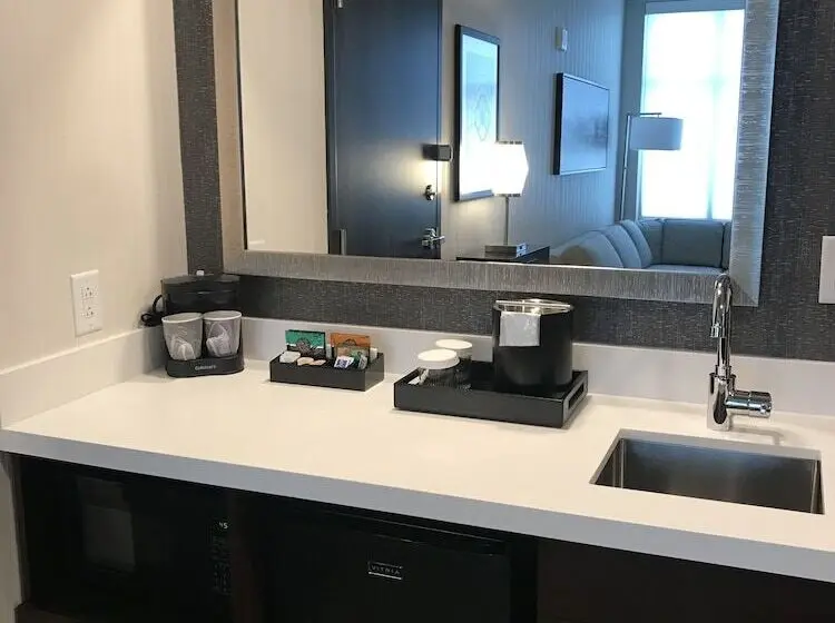 سوییت, Embassy Suites By Hilton Plainfield Indianapolis Airport