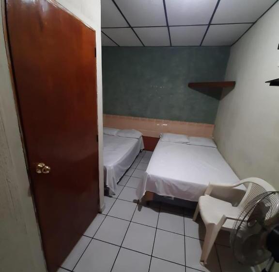 اتاق استاندارد, Latino