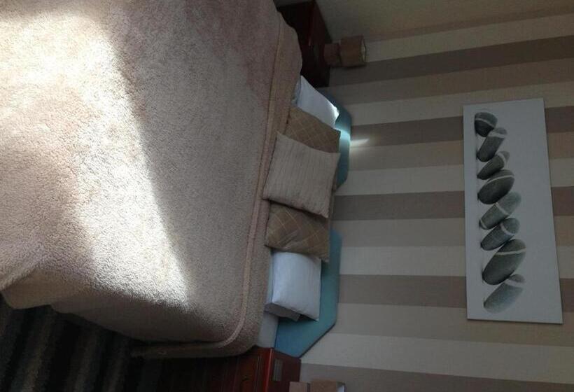 ガーデンビュースタンダードルーム, Strathwhillan House