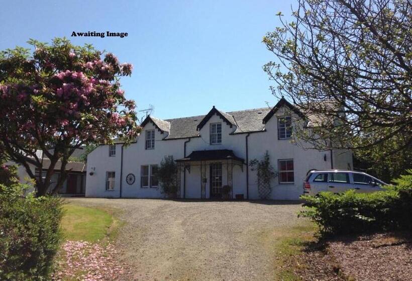 Номер Стандарт Вид на Горы, Strathwhillan House