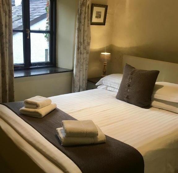 ベーシックルーム, The Cavendish Arms