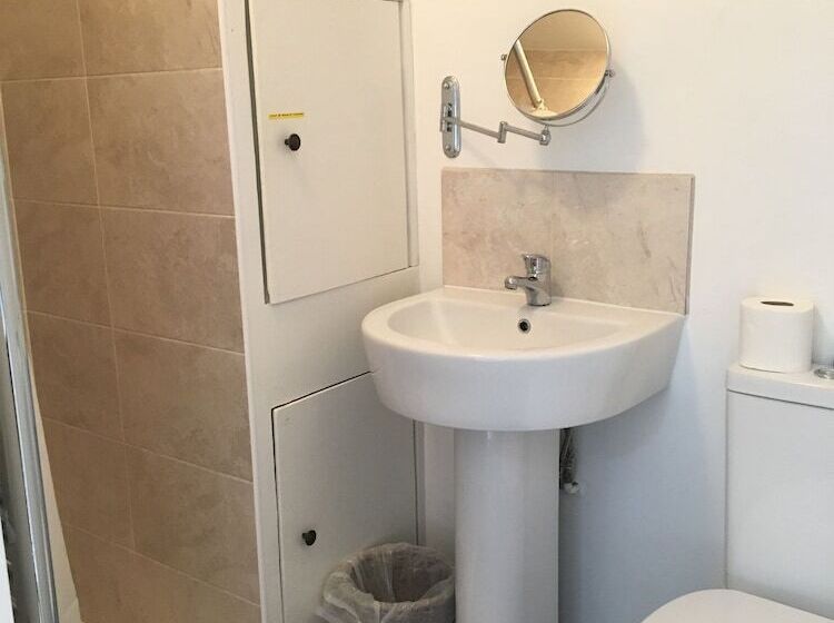 Номер Стандарт, Kings