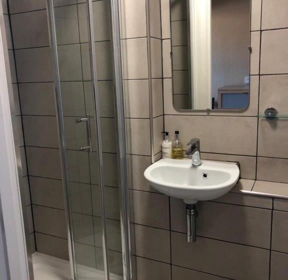 غرفة قياسية, Adelphi Guest House