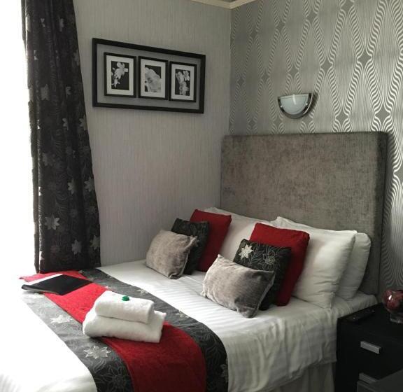 اتاق استاندارد یک نفره, Adelphi Guest House