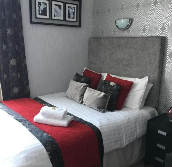 اتاق استاندارد یک نفره, Adelphi Guest House
