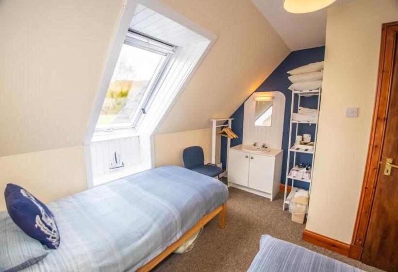 غرفة عائلية حمام مشترك, Arle Lodge