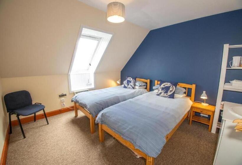 منزل غرفة نوم واحدة, Arle Lodge