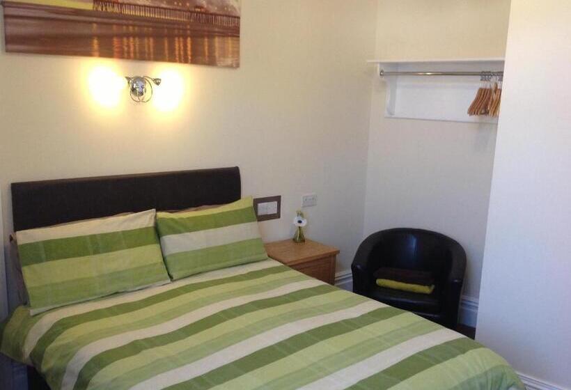 스탠다드 룸, Claydens