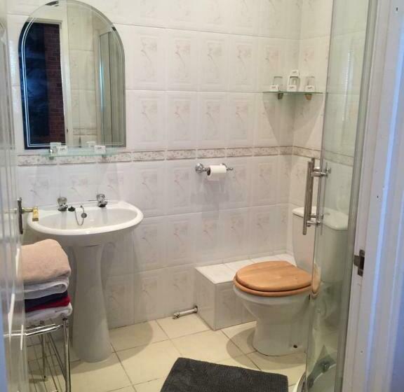 패밀리 룸, Lakeland Guest House