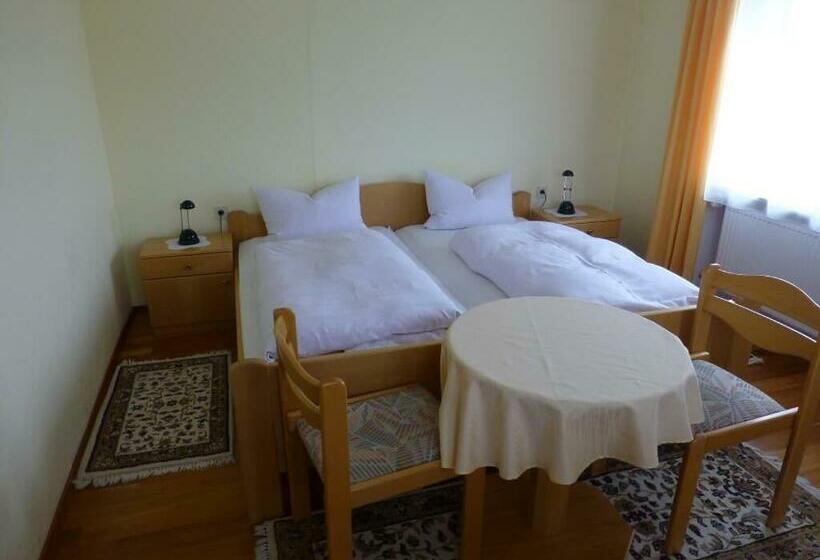 Номер Стандарт, Landgasthof Altes Haus