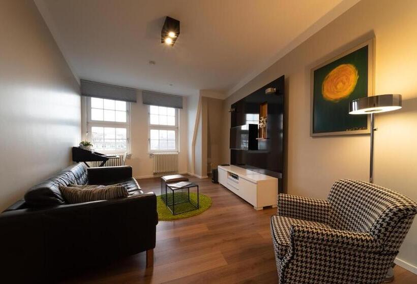 1ベッドルームペントハウスアパート, Carl.22 City Appartements