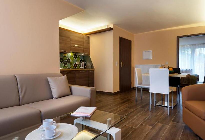 דירת שלושה חדרים, Casa Da Vito