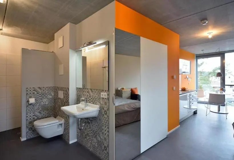 スタンダードスタジオ, Loft Apartments