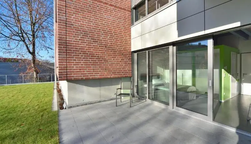 テラス付き１ベッドルームアパートメント, Loft Apartments