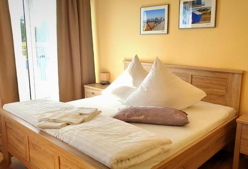 غرفة قياسية مطلّة علي البحيرة, Haus Vier