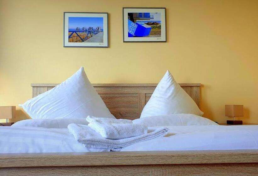 غرفة قياسية مطلّة علي البحيرة, Haus Vier